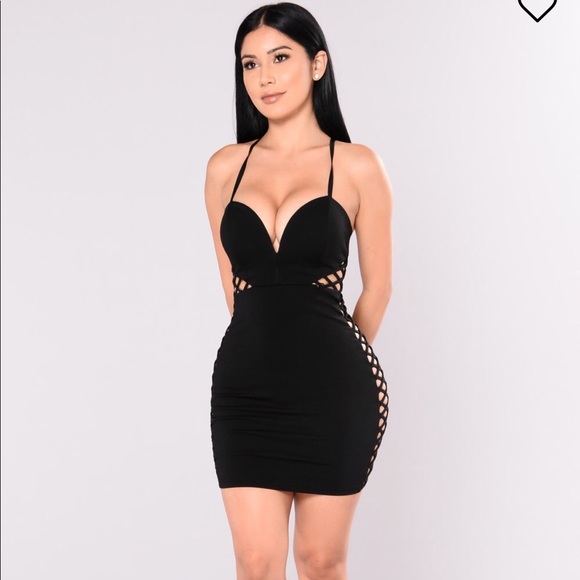 fashion nova little black dress
